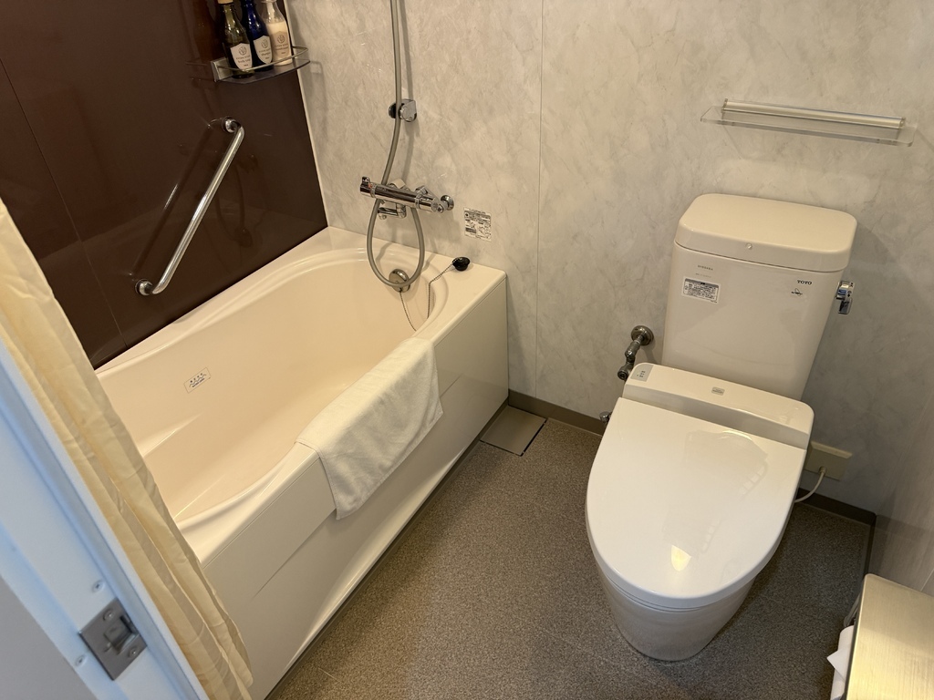 【遊記】日本。沖繩2024.10第2天,來到最有名的波上宮