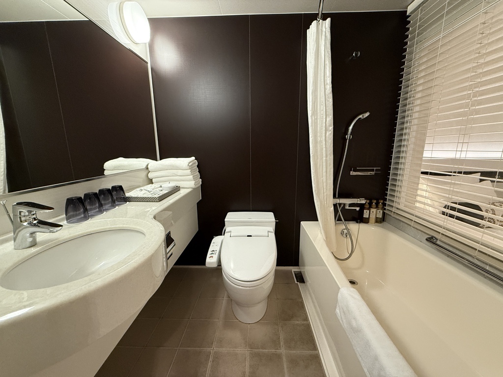 【遊記】日本。沖繩2024.10第3天,美國村找寶可夢、沖 【遊記】日本。沖繩2024.10第3天,美國村找寶可夢、沖