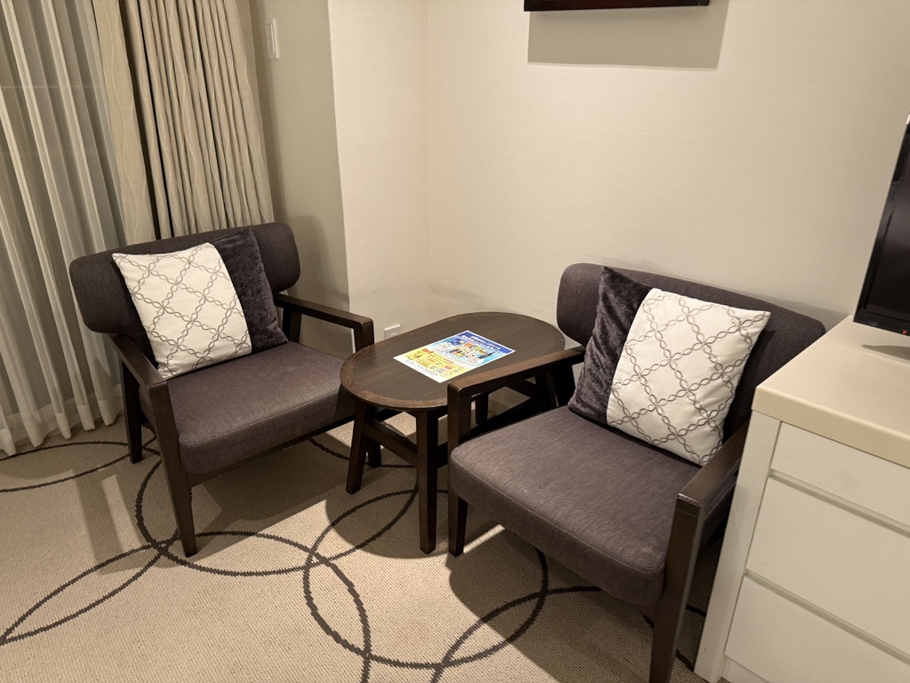 【遊記】日本。沖繩2024.10第3天,美國村找寶可夢、沖 【遊記】日本。沖繩2024.10第3天,美國村找寶可夢、沖