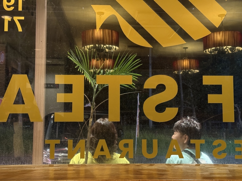 【遊記】日本。沖繩2024.10第3天,美國村找寶可夢、沖 【遊記】日本。沖繩2024.10第3天,美國村找寶可夢、沖