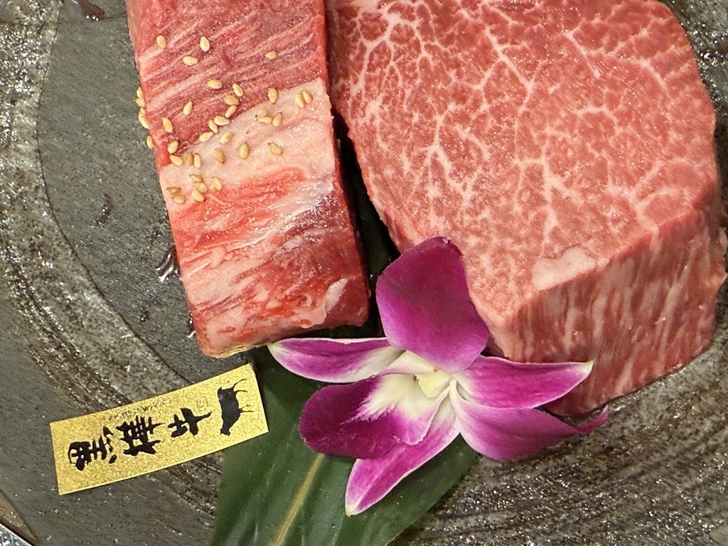 【遊記】日本。2024.10沖繩,第4天 【遊記】日本。2024.10沖繩,第4天,先在美麗海水族館再