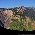 臨去觀金門峒與玉山連峰A.jpg