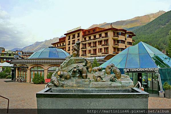 1L2A1590.jpg 1L2A1590.jpg