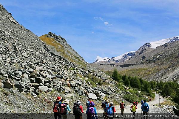 1L2A1001.jpg 1L2A1001.jpg