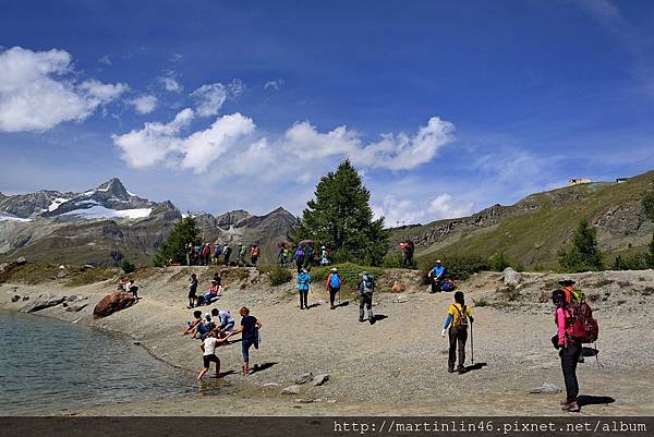 1L2A1045.jpg 1L2A1045.jpg