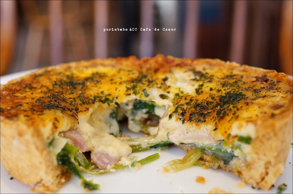 27菠菜煙燻培根鹹派斷面