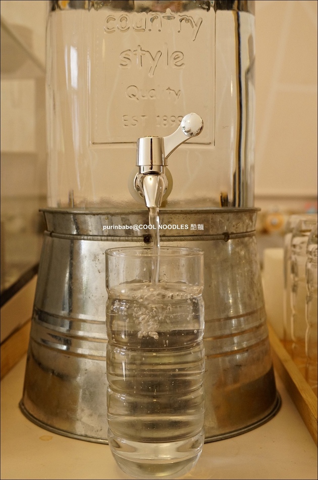 18自取開水 18自取開水