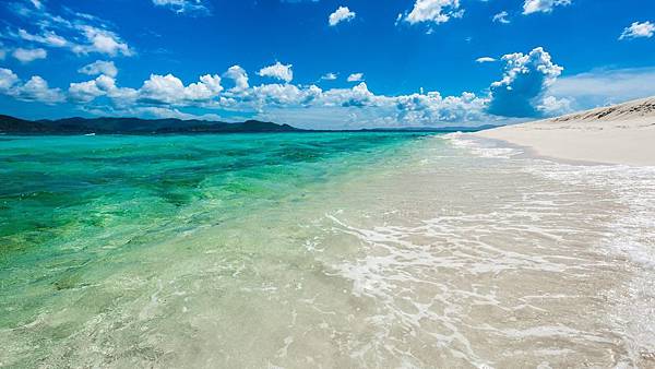 beaches-virgin-sand-paradise-caribbean-british-beach-cay-blue-beautiful-sandy-island-white-sea-green-clouds-islands-tropical-summer-wallpaper-1920x1080.jpg