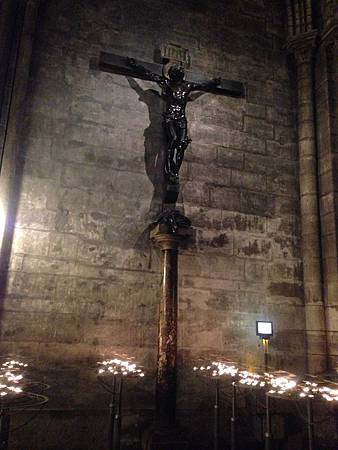 Cathédrale Notre-Dame de Paris 003.JPG