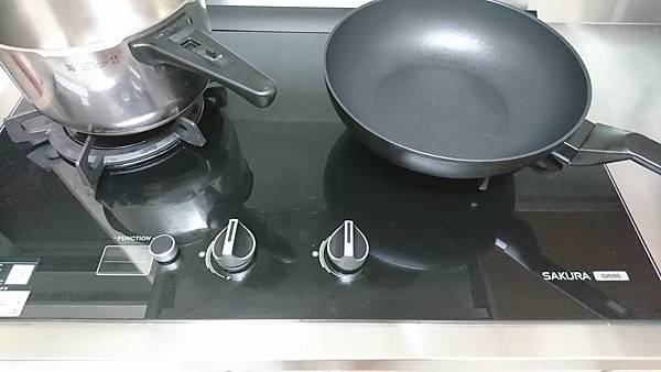 櫻花牌 G2928G 瓦斯爐開箱 櫻花牌 G2928G 瓦斯爐開箱