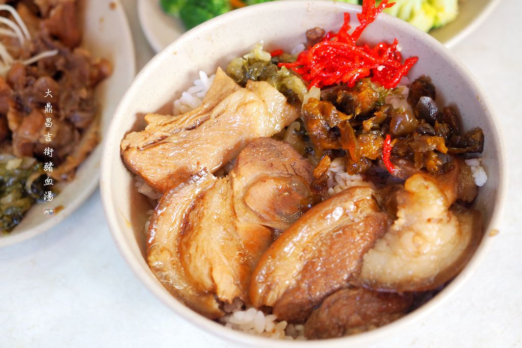 【台北中山區】♥大鼎昌吉街豬血湯♥CP值高的銅板美食.傳承40年飄香老店.必點豬血湯.焢腳輪飯.捷運中山國小站美食 @ :: 痞客邦 ::