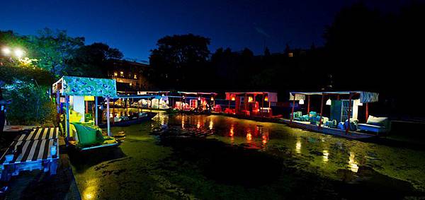 4194-ikea-floating-market-london-regents-canal