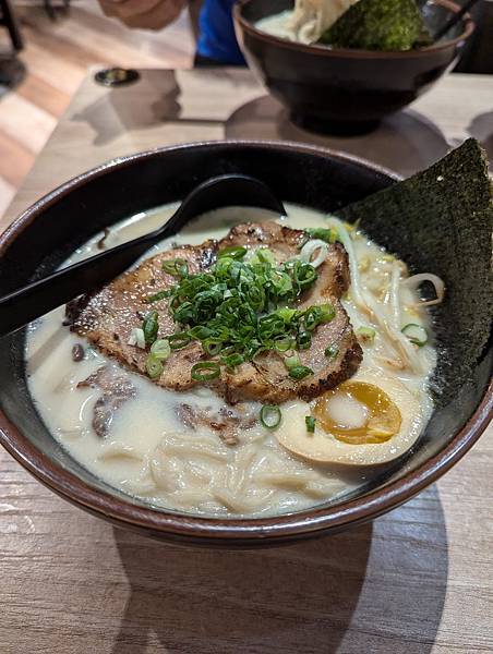 【旅遊】2024.09.2809.29 - 台南及高雄雜記