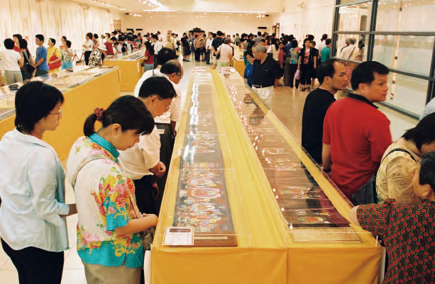 在台北國立國父紀念館舉辦兩場大型「觀世音菩薩慈悲法相畫展」