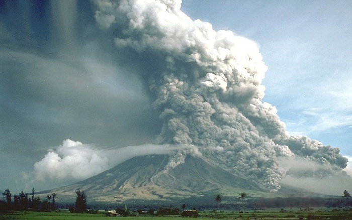 火山爆發的危險 - 球狀氣團