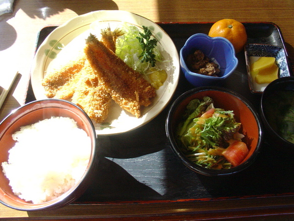 某一天的午餐_鰻魚飯定食