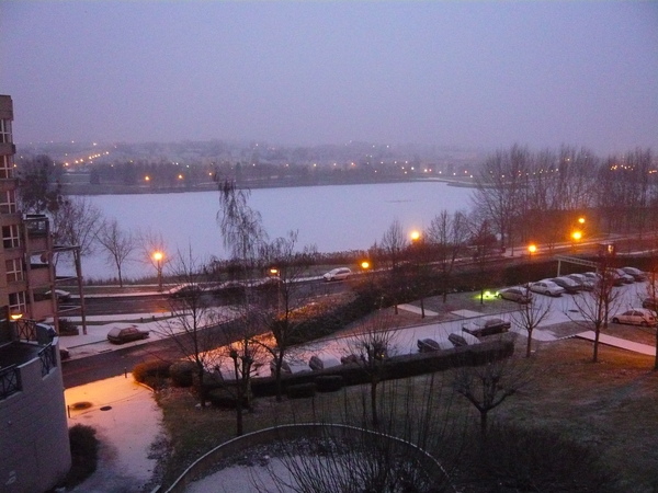 清冷寂靜的清晨