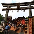 地主神社