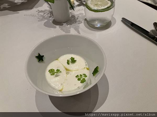 S__23978066.jpg S__23978066.jpg