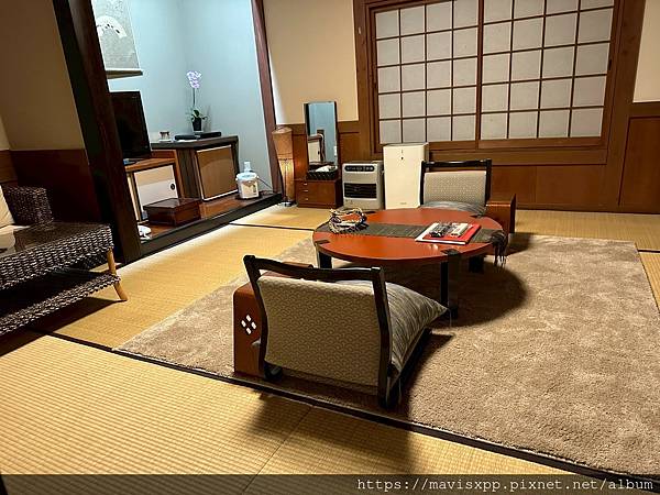 LINE_ALBUM_由府兩築_250731_3