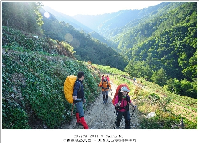 0101-02.jpg 0101-02.jpg