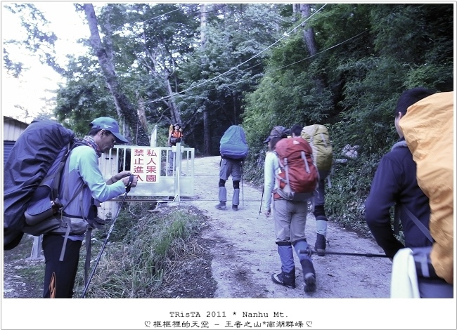 0101-01a.jpg 0101-01a.jpg