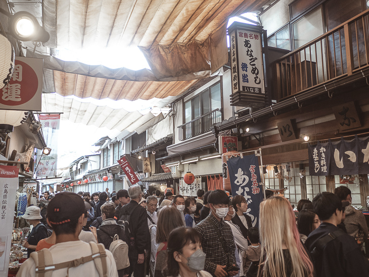 【日本隨記】第24天 宮島:嚴島神社(水中鳥居);鮮甜牡蠣+ 【日本隨記】第24天 宮島:嚴島神社(水中鳥居);鮮甜牡蠣+