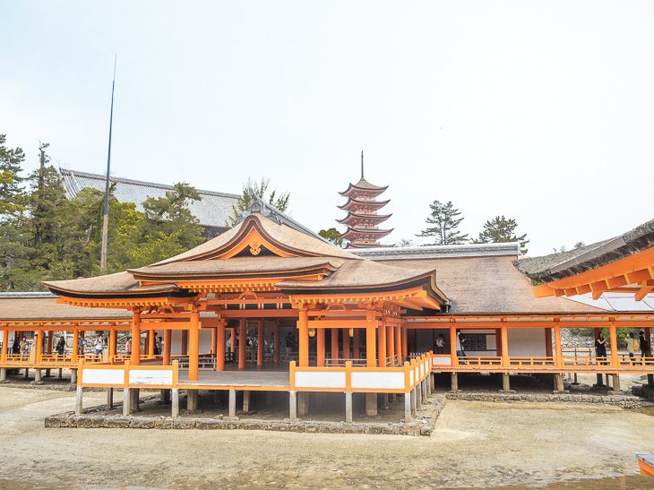 【日本隨記】第24天 宮島：嚴島神社(水中鳥居)；鮮甜牡蠣+