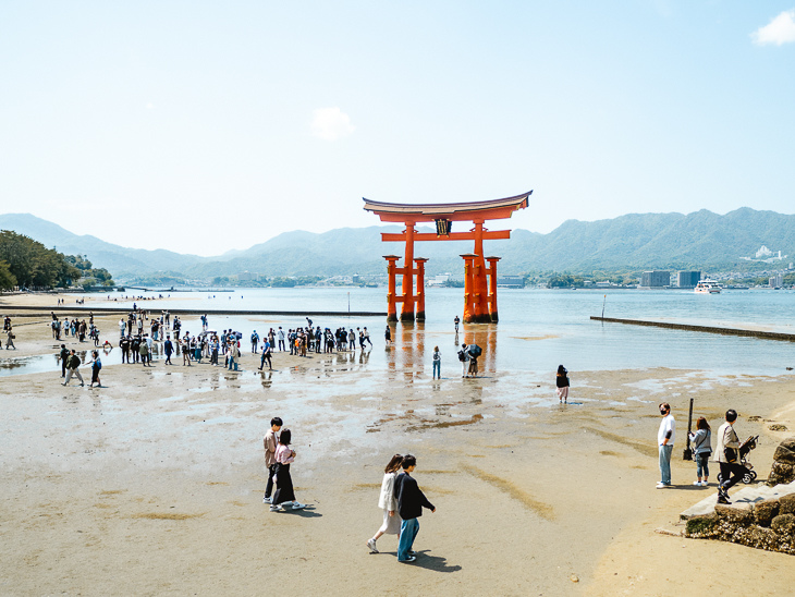 【日本隨記】第24天 宮島:嚴島神社(水中鳥居);鮮甜牡蠣+ 【日本隨記】第24天 宮島:嚴島神社(水中鳥居);鮮甜牡蠣+