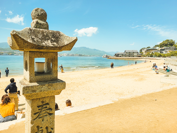 【日本隨記】第24天 宮島:嚴島神社(水中鳥居);鮮甜牡蠣+ 【日本隨記】第24天 宮島:嚴島神社(水中鳥居);鮮甜牡蠣+