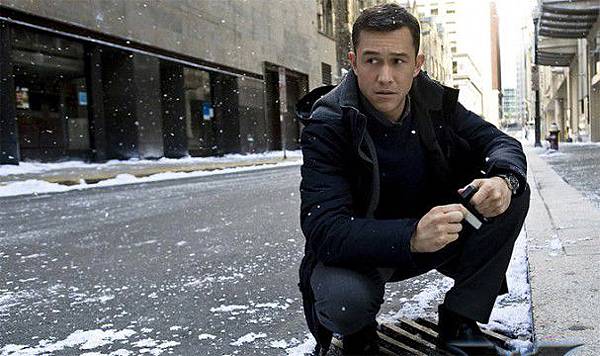 the-dark-knight-rises-joseph-gordon-levitt-image-607x360