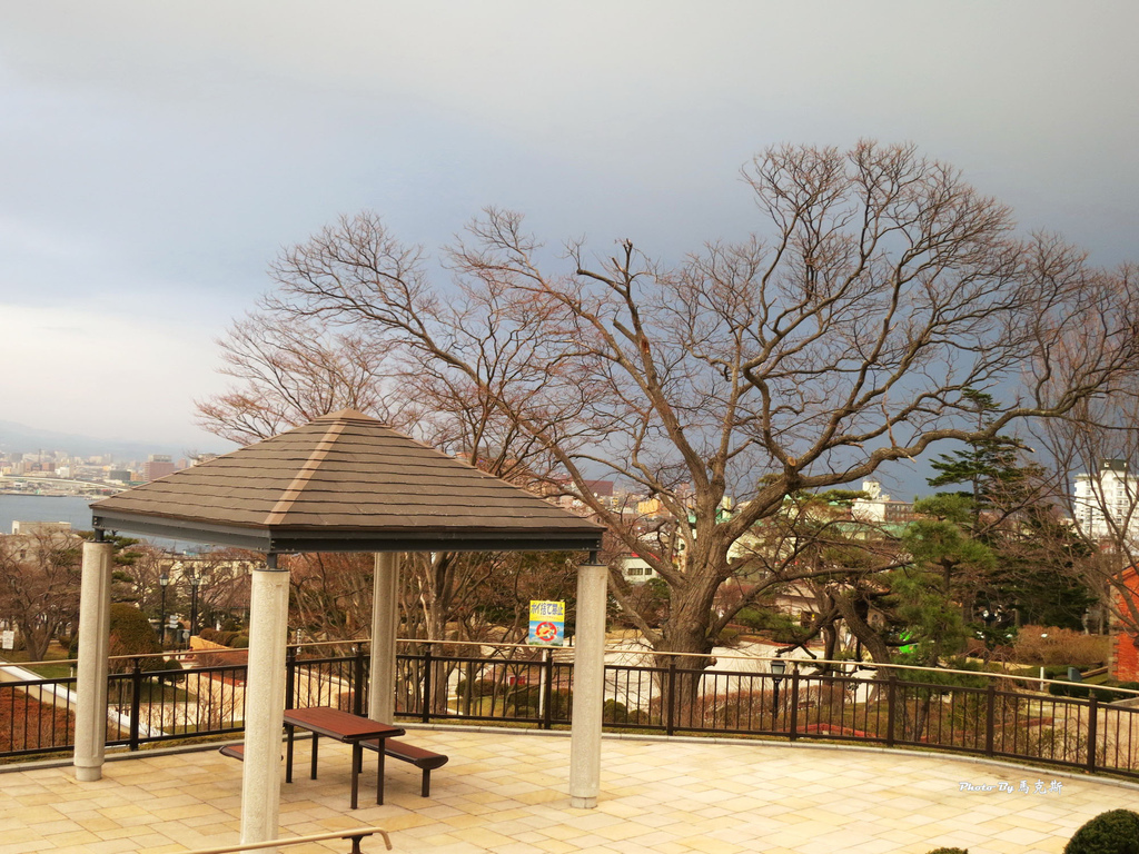 日本北海道函館景點 函館元町公園 舊函館區公會堂 函館山展望台 纜車 璀璨的世界三大夜景之一北海道霜淇淋推薦必吃