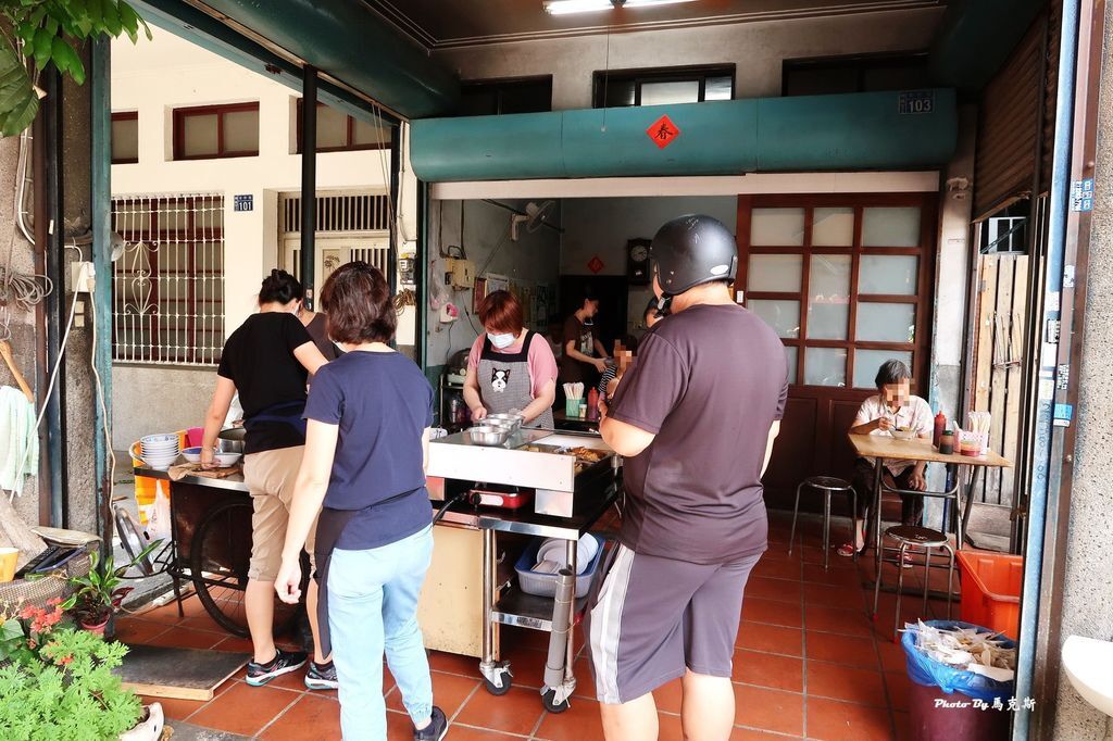 合作街大麵羹｜台中南區小吃美食推薦：超過40年銅板小吃 台中