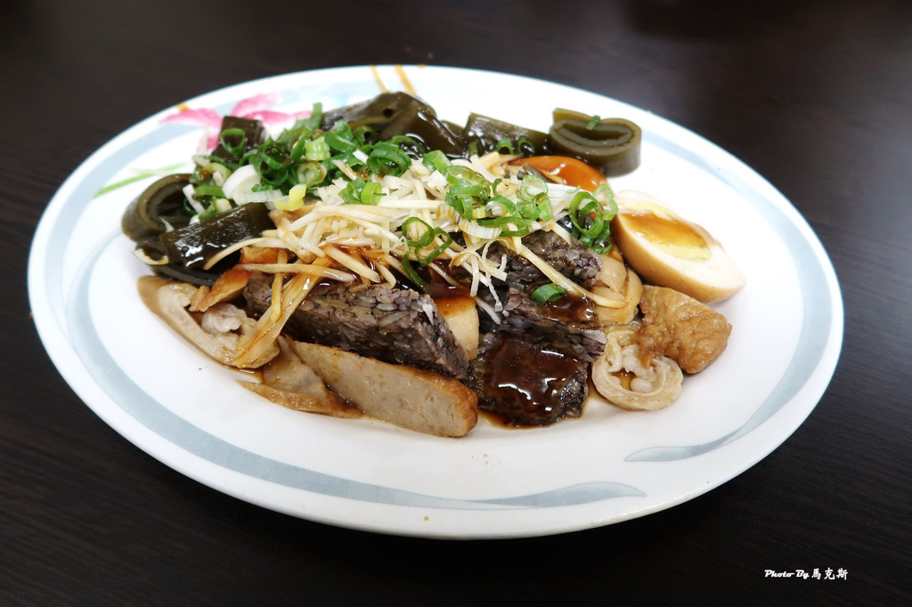 山東小吃麵食館潮州店|屏東潮州美食推薦:超人氣平價麵食館 牛肉麵只要60元 手工水餃好吃 滷味別錯過 湯品飲料喝到飽|潮州火車站|潮州日式文化園區|潮州夜市| @ :: 痞客邦 ::