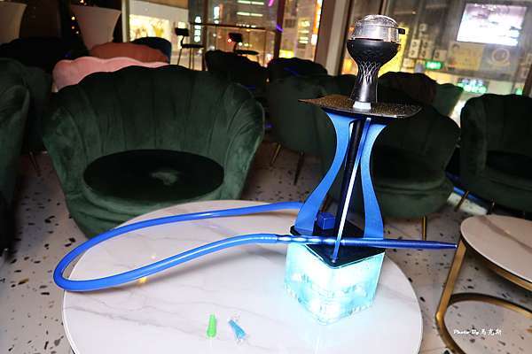 Lava Shisha Lounge 水煙餐酒館 台中西屯美食 新開幕 燈光美氣氛佳來杯好喝特調現做異國美食好吃水煙初體驗下班三五好友小酌新選擇 逢甲大學 逢甲夜市 台中調酒 愛吃愛玩的馬克斯
