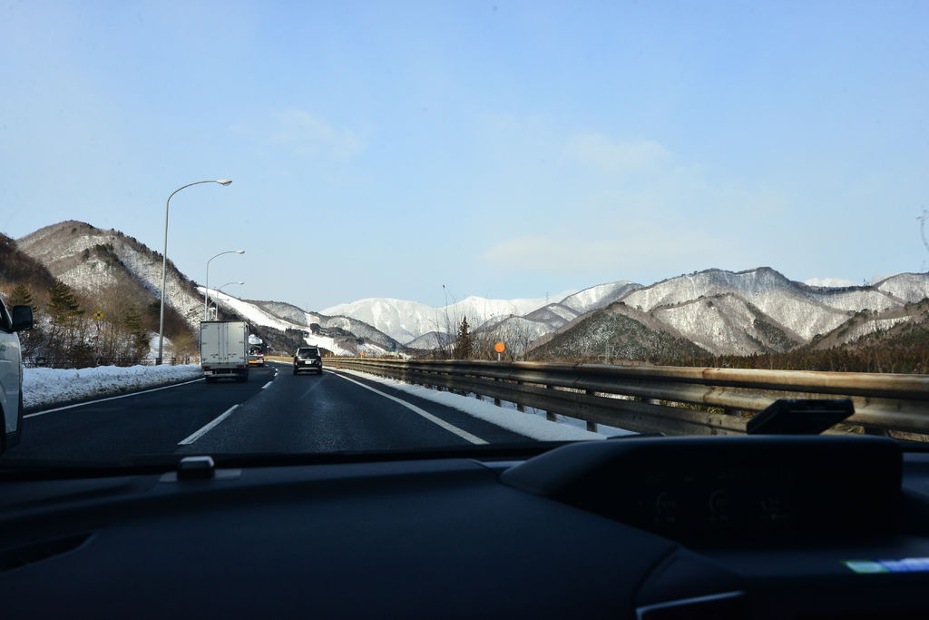 往山形國道雪景.JPG