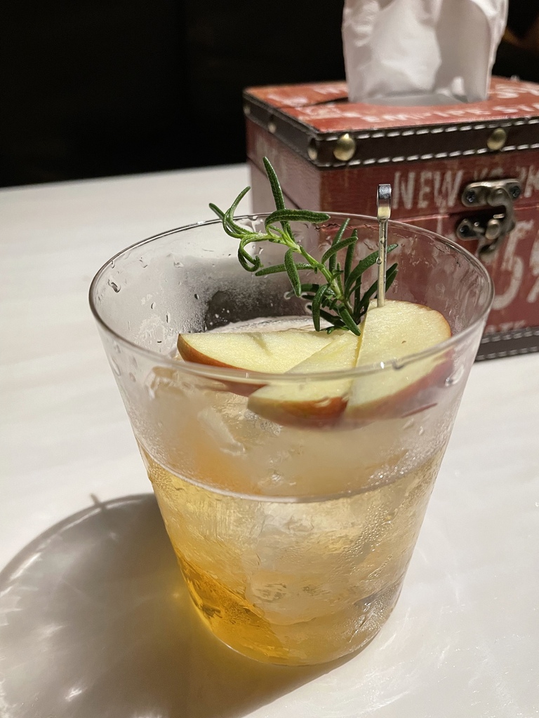 [花蓮好醉] 文藝復興酒吧～老宅改建Lounge bar，又