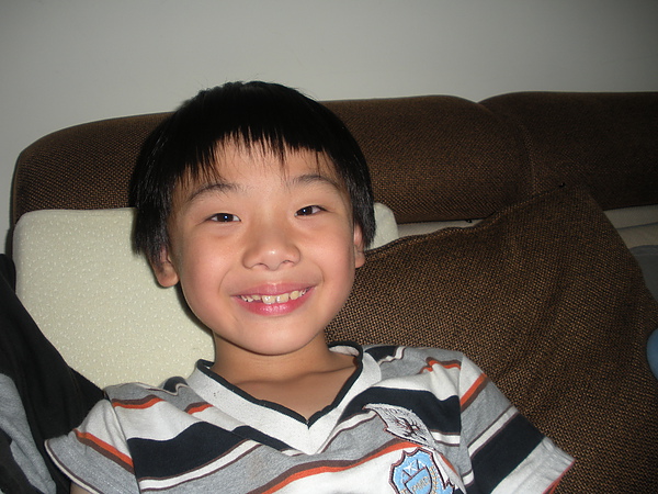 這是我的弟弟燦爛的笑容