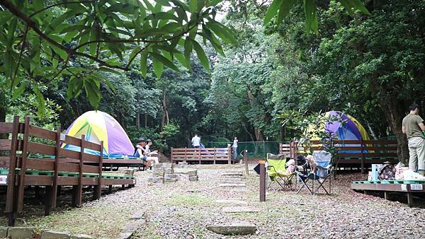 昵昵媽露營趣 台北市士林 菁山遊憩區 陽明山國家公園內 唯一同時擁有露營區 小木屋 泡湯 餐廳的遊憩區 186露 2018 9 22 9 24 昵昵媽的幸福露營生活
