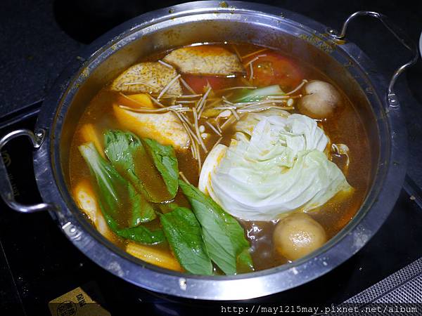 34.台北東區 消夜 宵夜 美食 餐廳  珍湯港式火鍋 捷運忠孝敦化站 市民大道.JPG