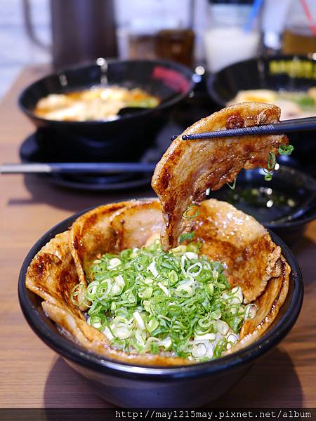 18台北 信義區美食 微風信義百貨公司4樓 拉麵英雄 RAMEN HERO 平價餐廳 高CP值 捷運市府站.JPG