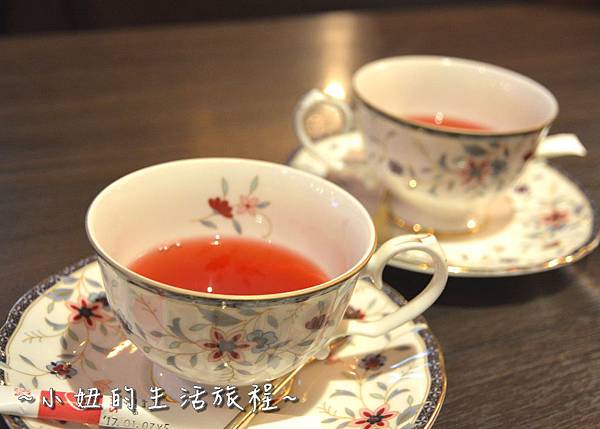 19西餐 咖啡廳 下午茶 推薦 中山站 南京松江站  sigrid coffee  約會餐廳  手沖咖啡.JPG