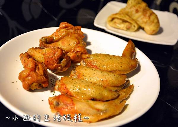 34U2電影館 板橋店 捷運府中站 國中高中大學生 躺著看電影.JPG