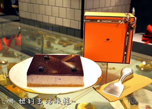10 高質感蛋糕禮盒 CheeseCake  信義新光三越A4館B2 實體櫃位.JPG