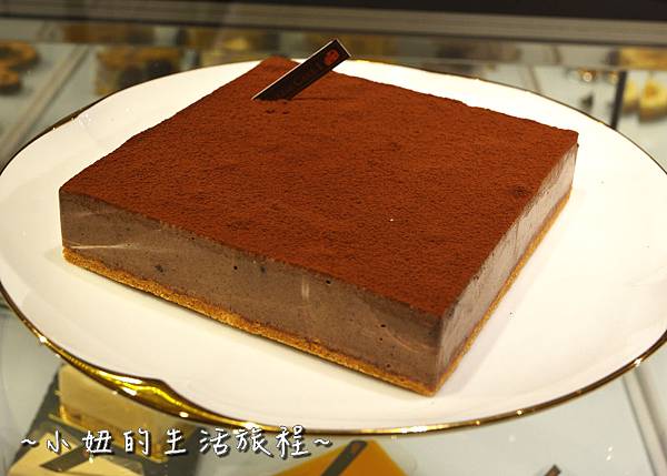 12 高質感蛋糕禮盒 CheeseCake  信義新光三越A4館B2 實體櫃位.JPG
