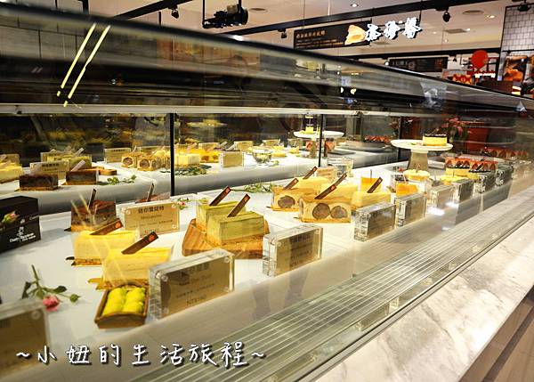 14 高質感蛋糕禮盒 CheeseCake  信義新光三越A4館B2 實體櫃位.JPG