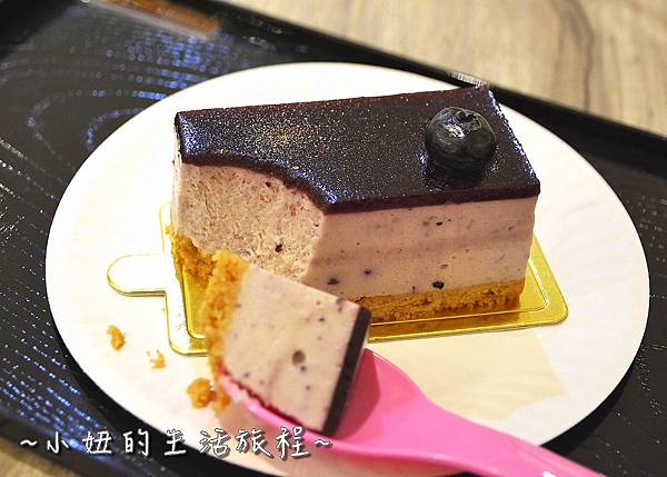 22 高質感蛋糕禮盒 CheeseCake  信義新光三越A4館B2 實體櫃位.JPG