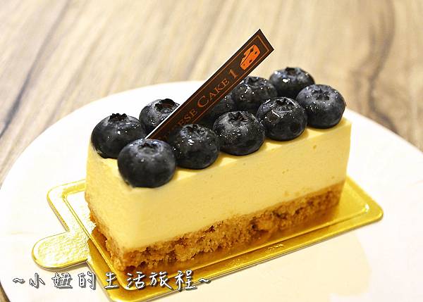 23 高質感蛋糕禮盒 CheeseCake  信義新光三越A4館B2 實體櫃位.JPG