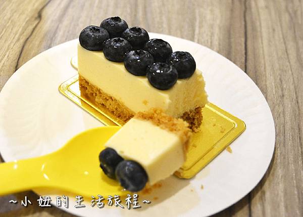 24 高質感蛋糕禮盒 CheeseCake  信義新光三越A4館B2 實體櫃位.JPG