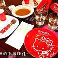 30 林口三井outlet 威秀影城 hello kitty red carpet餐廳.JPG